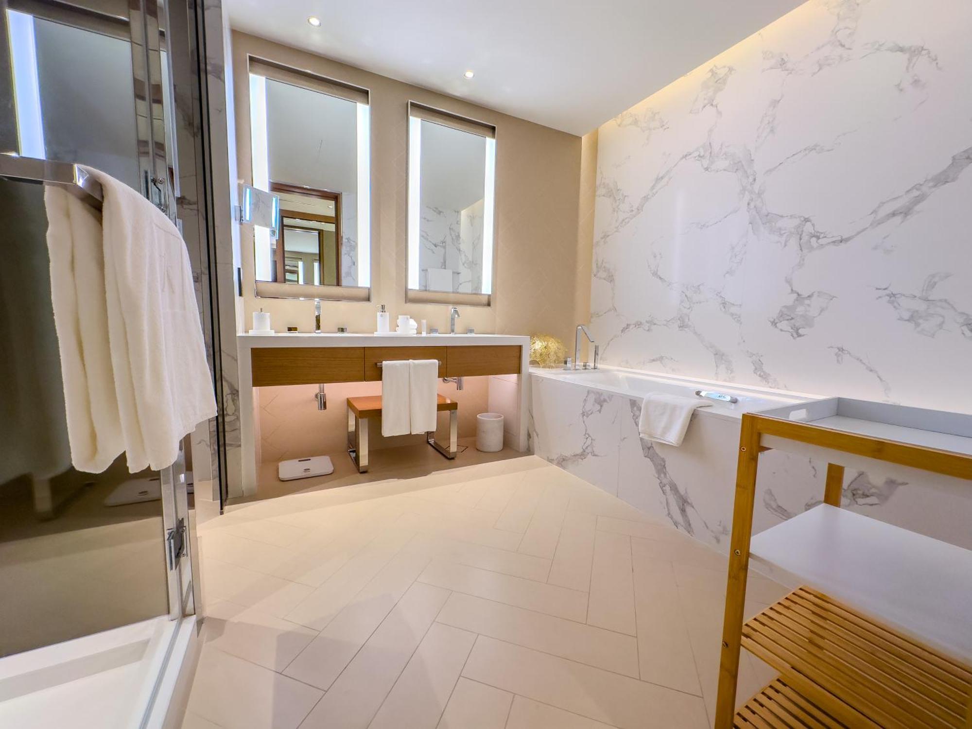 State Of The Art Luxury - The Address Residences Opera - Stunning Burj Khalifa & Fountain Views Apartment
